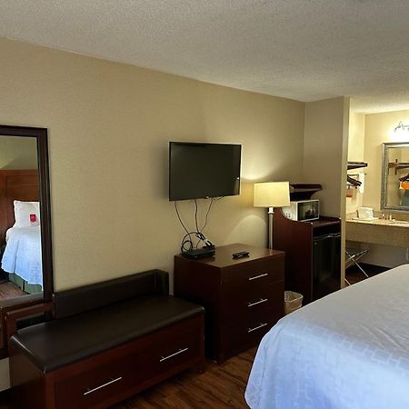 Econo Lodge Huntington - Barboursville University Area Eksteriør billede