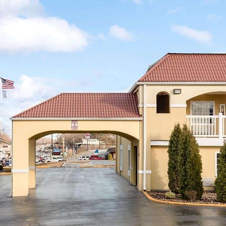 Econo Lodge Huntington - Barboursville University Area Eksteriør billede