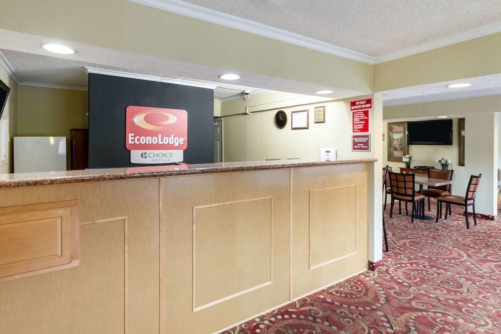 Econo Lodge Huntington - Barboursville University Area Eksteriør billede