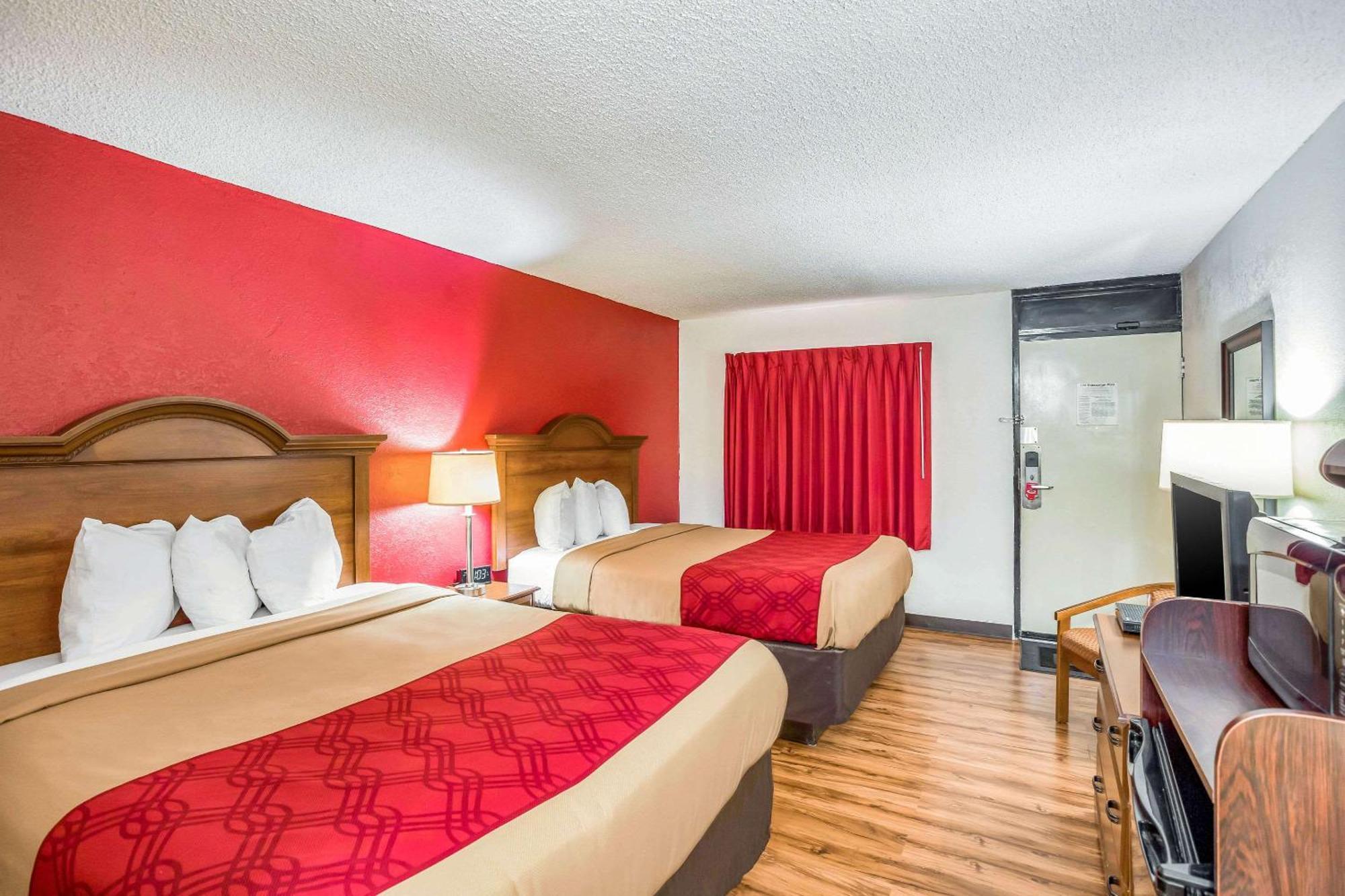 Econo Lodge Huntington - Barboursville University Area Eksteriør billede