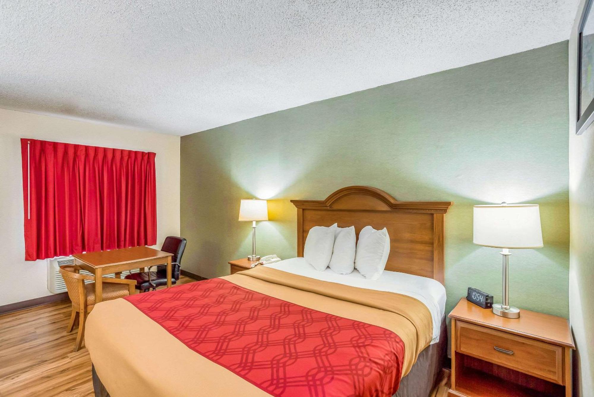 Econo Lodge Huntington - Barboursville University Area Eksteriør billede