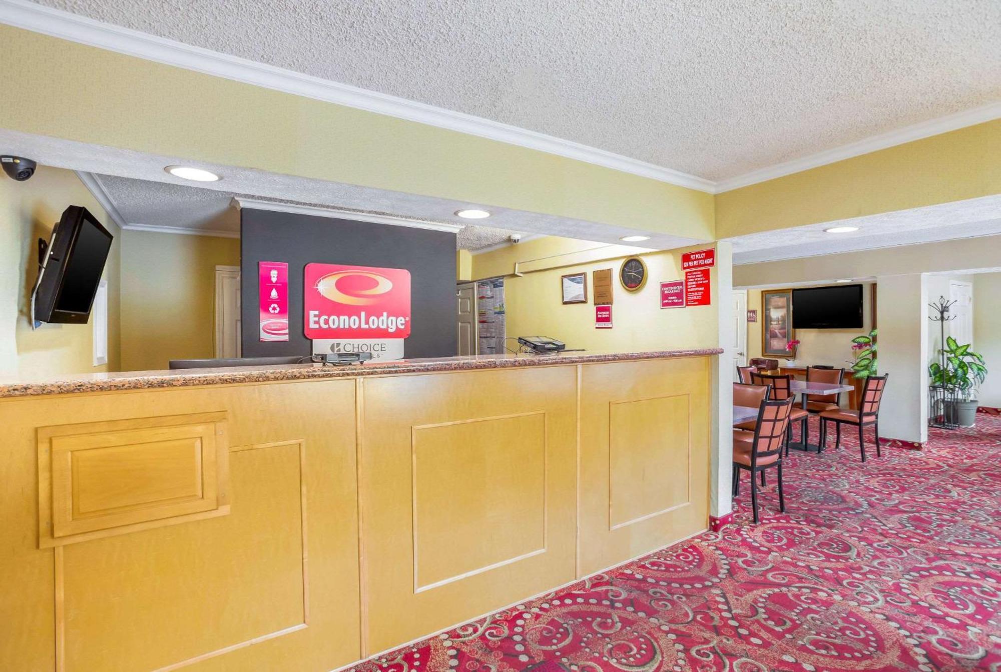 Econo Lodge Huntington - Barboursville University Area Eksteriør billede