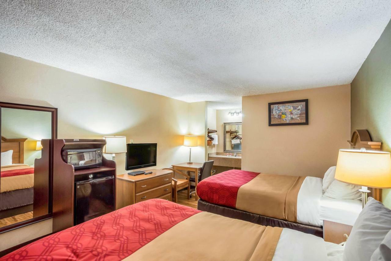 Econo Lodge Huntington - Barboursville University Area Eksteriør billede